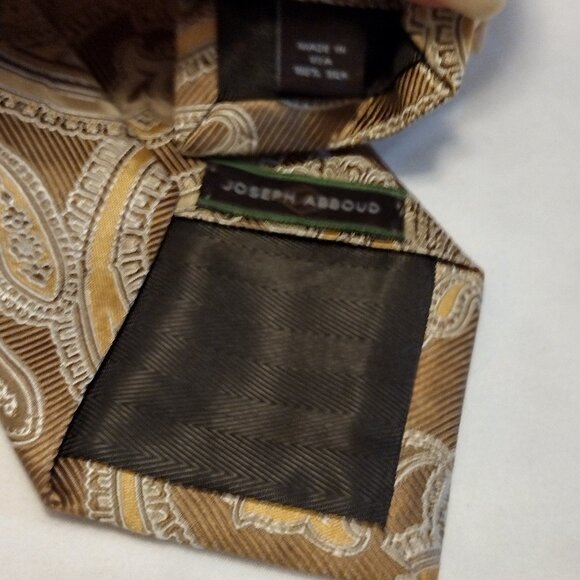 Joseph Abboud || Golden Paisley Tie - Picture 4 of 4